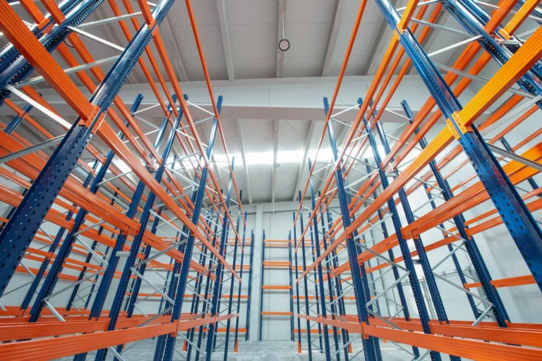 Estanterías metálicas fabricadas e instaladas por Estanterías Record